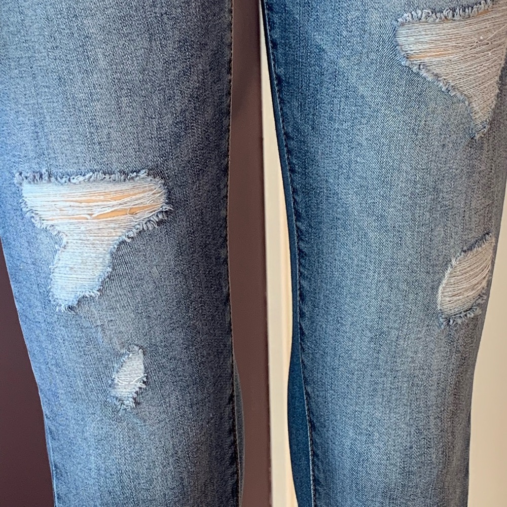 Celebrity Pink dist high rise ankle skinny jeans